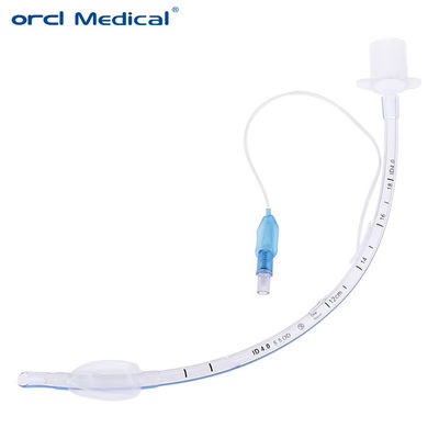 Endotracheale buis met handboeien en zonder handboeien in verschillende maten voor verschillende medische procedures en ventilatiebehoeften